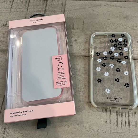 Kate Spade ♠️ Daisy Phone Case - Picture 5 of 6
